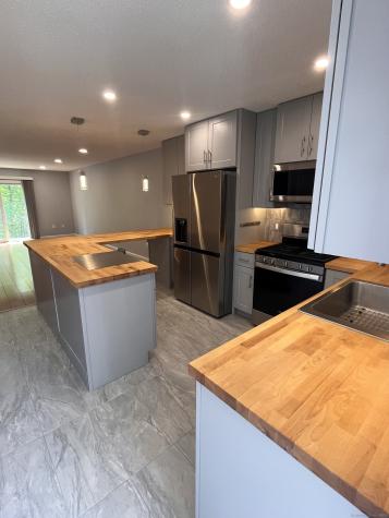 142 Hampton Court Newington CT 06111