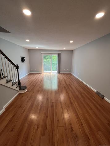 142 Hampton Court Newington CT 06111