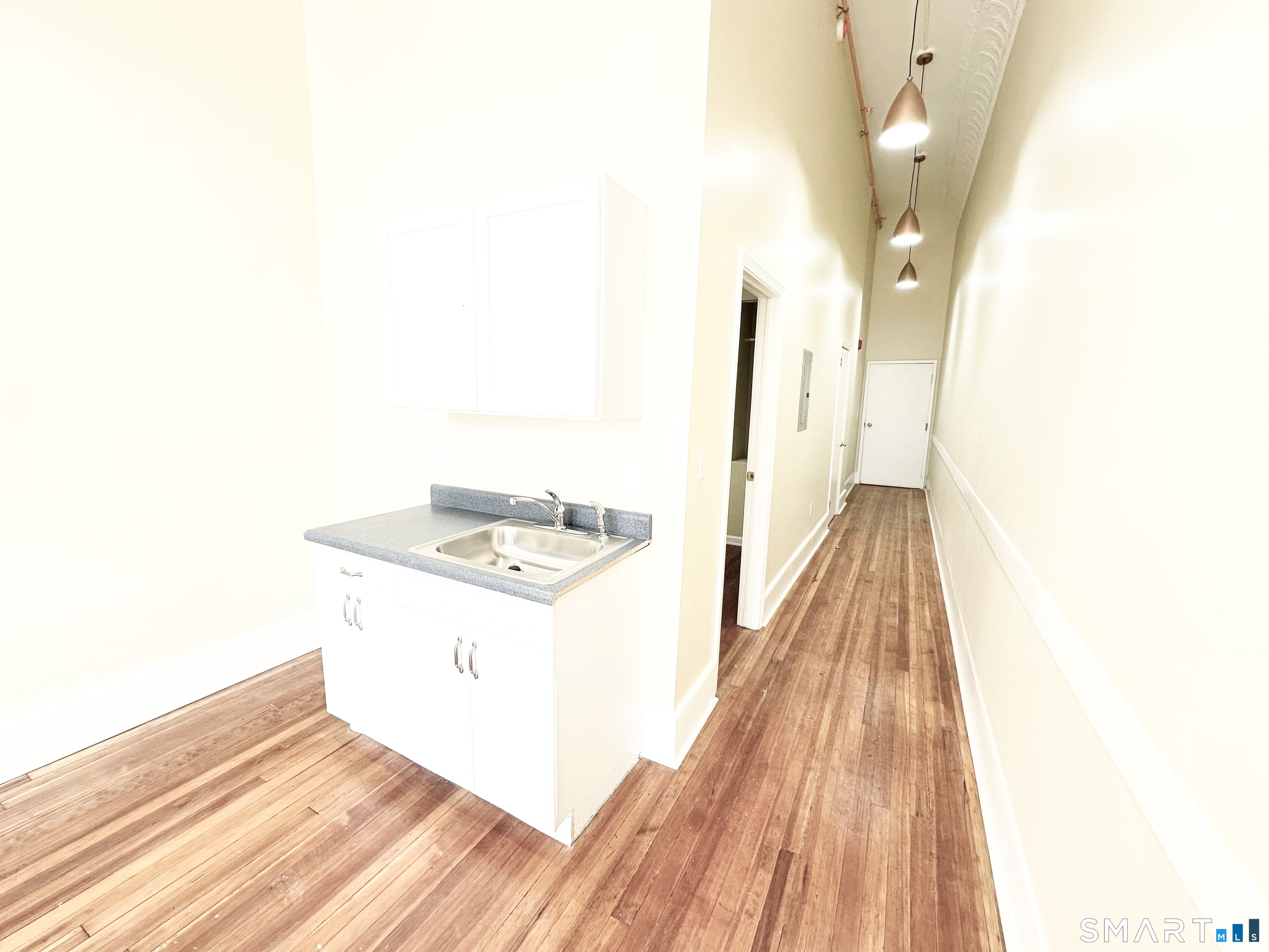 105 Bank Street Waterbury CT 06702