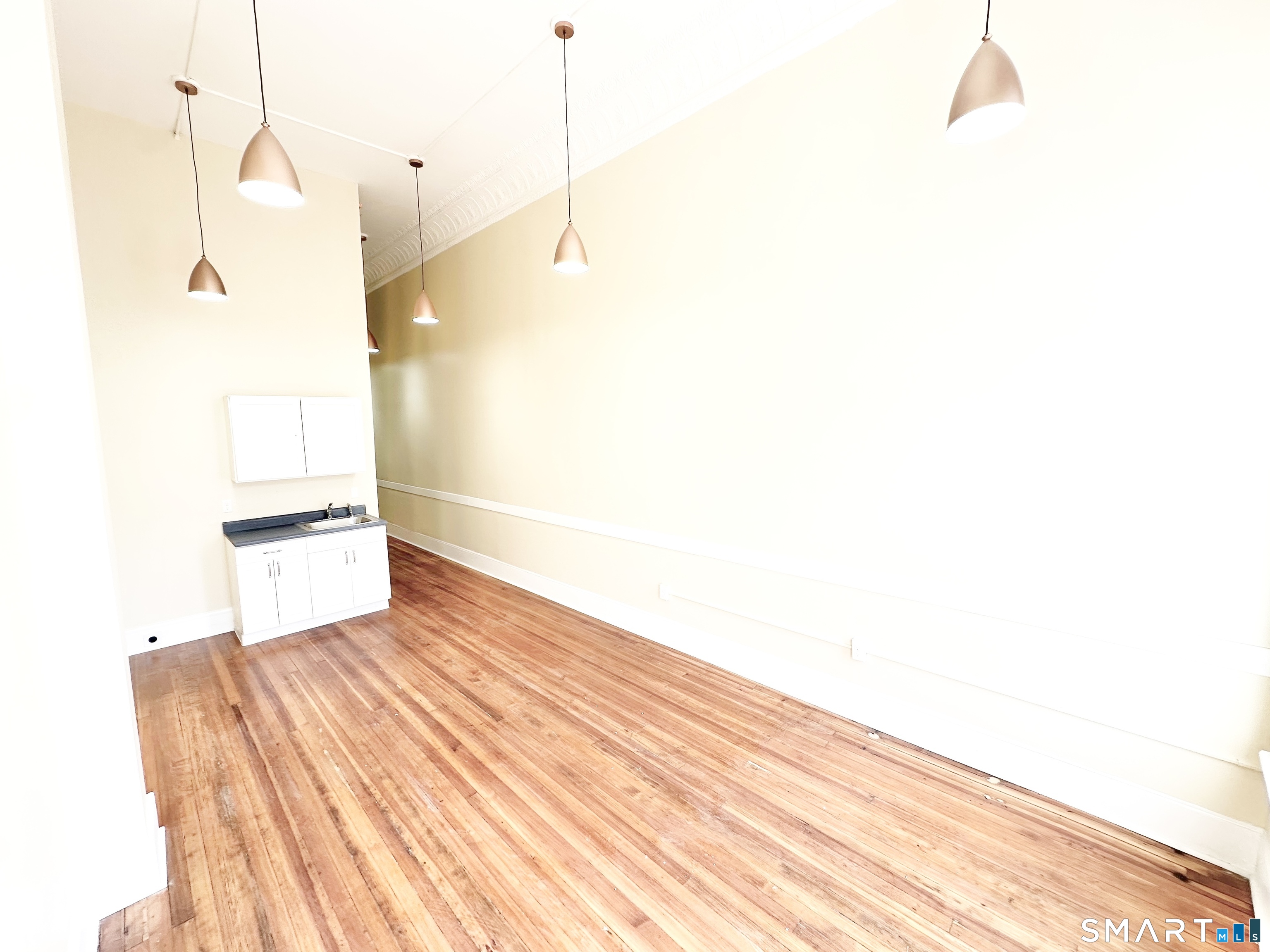 105 Bank Street Waterbury CT 06702