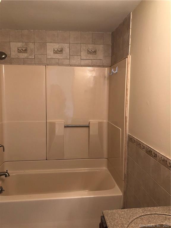 14 Sinclair Street Windsor CT 06095