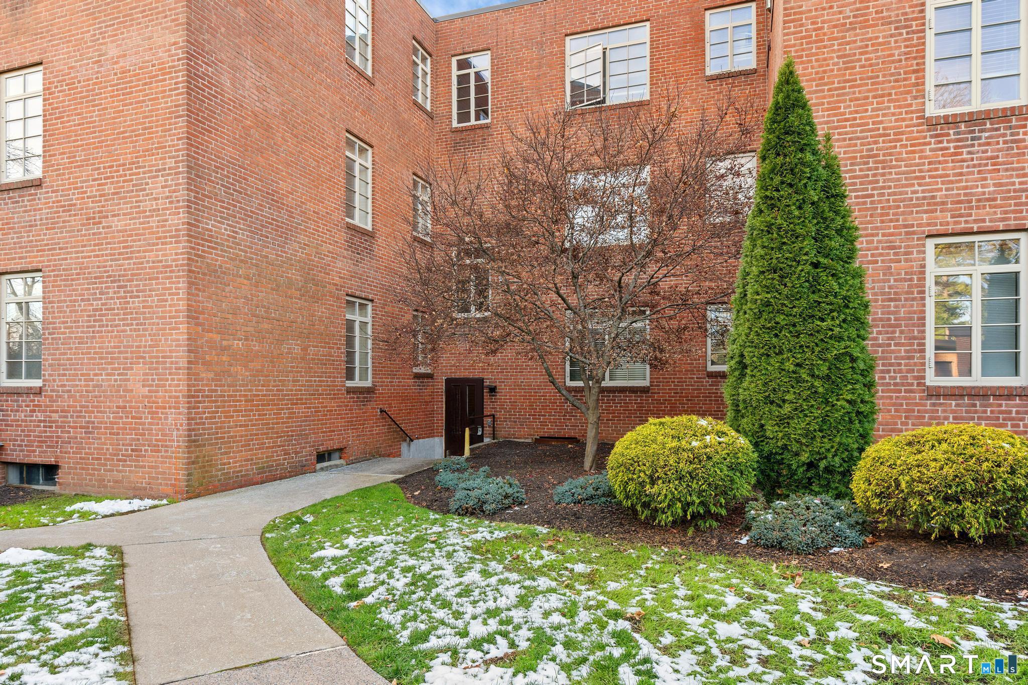 20 Outlook Avenue West Hartford CT 06119