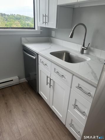 5 Nabby Road Danbury CT 06811