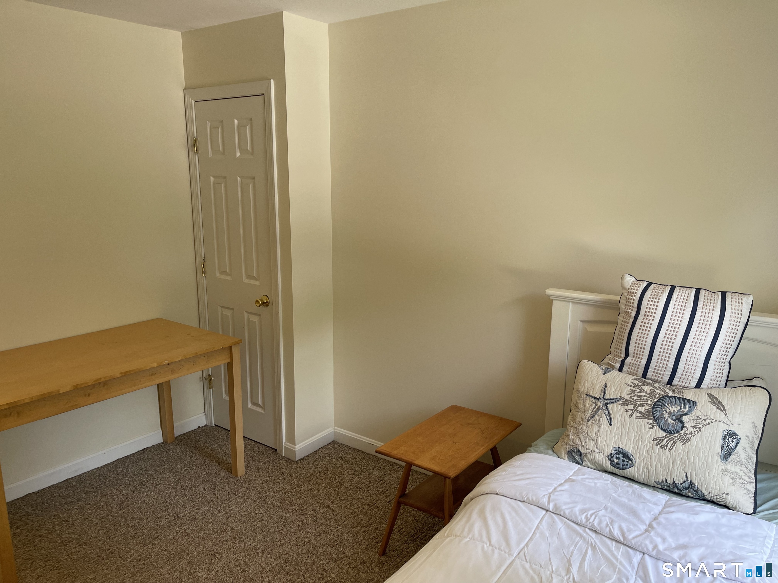 8 Wells Avenue Stonington CT 06379