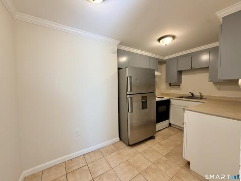 44 Prest Street New London CT 06320