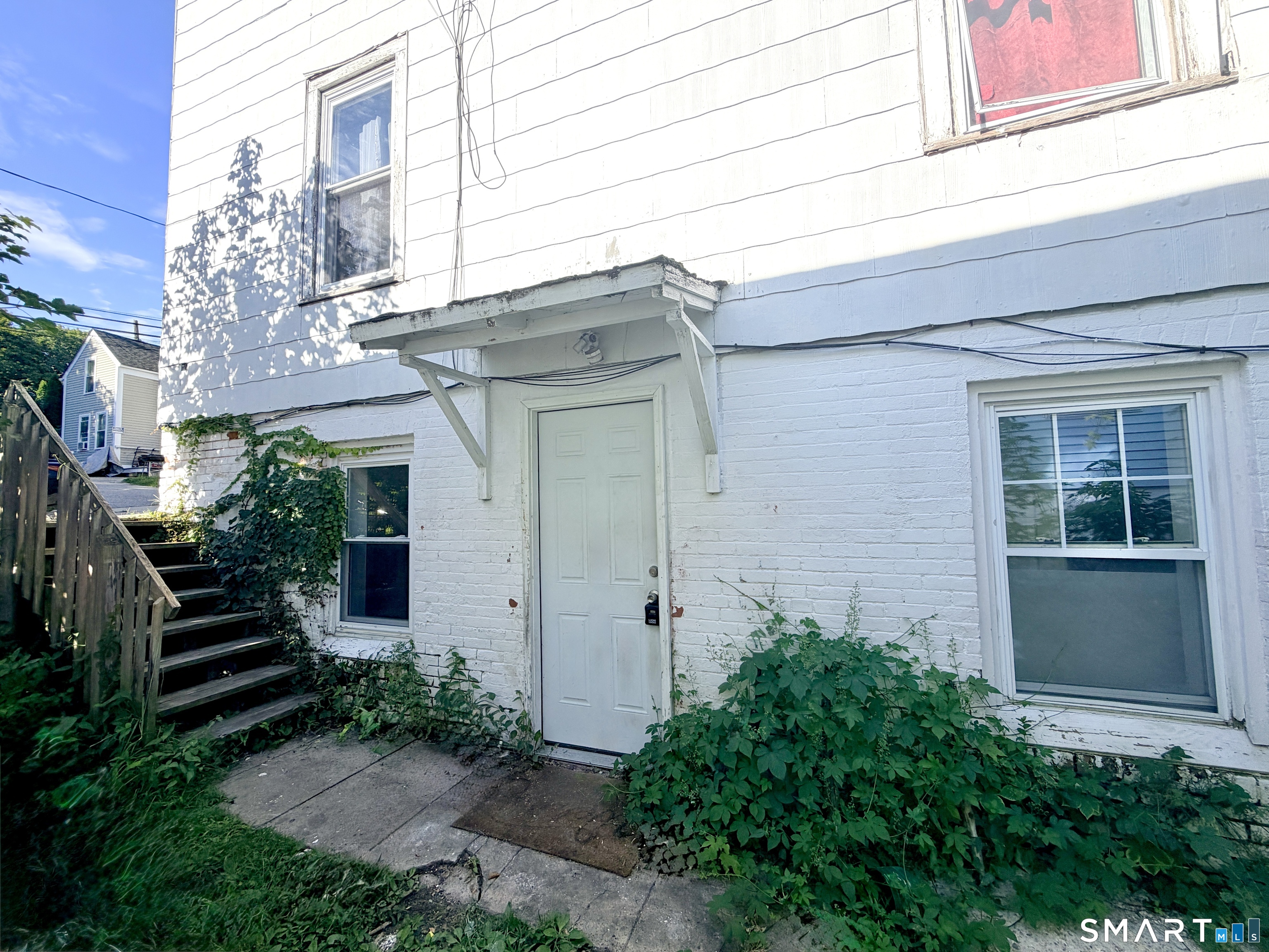 44 Prest Street New London CT 06320