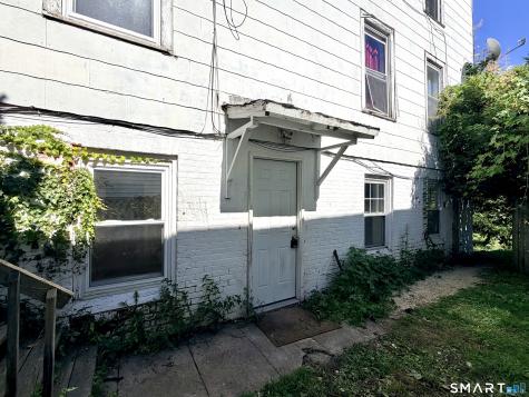 44 Prest Street New London CT 06320