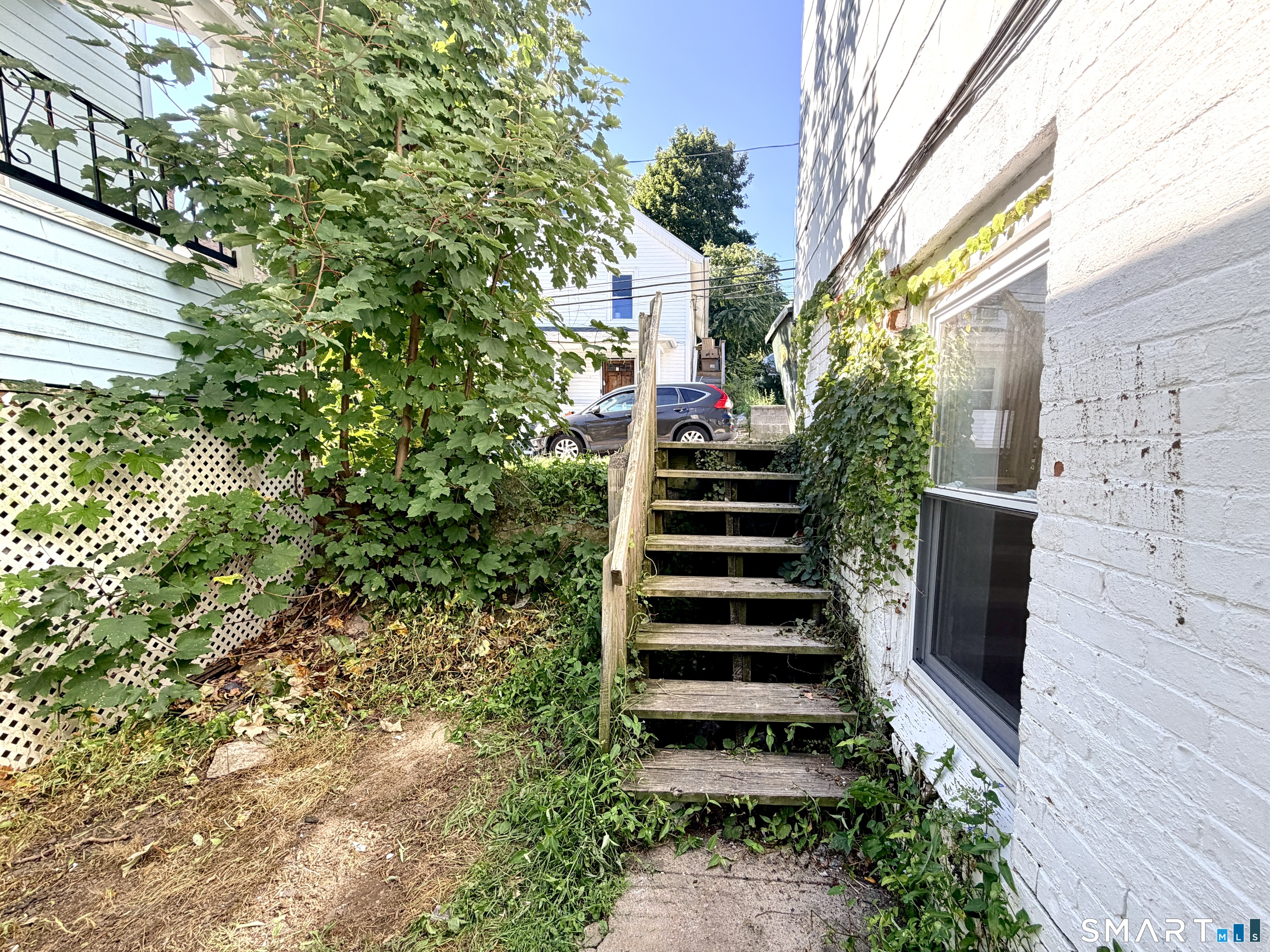 44 Prest Street New London CT 06320