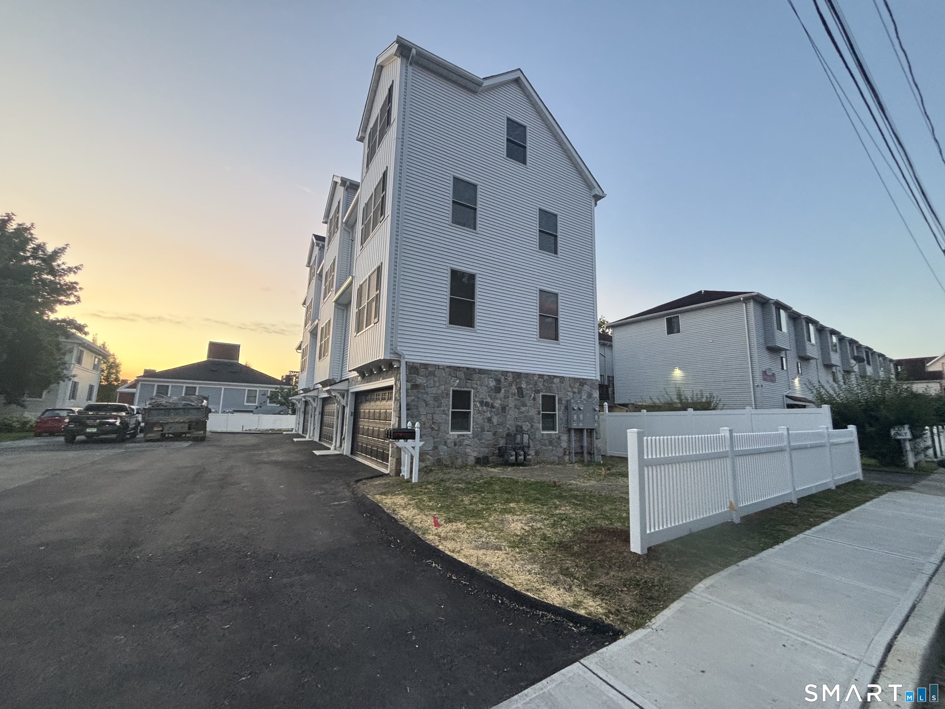23 Finney Lane Stamford CT 06902