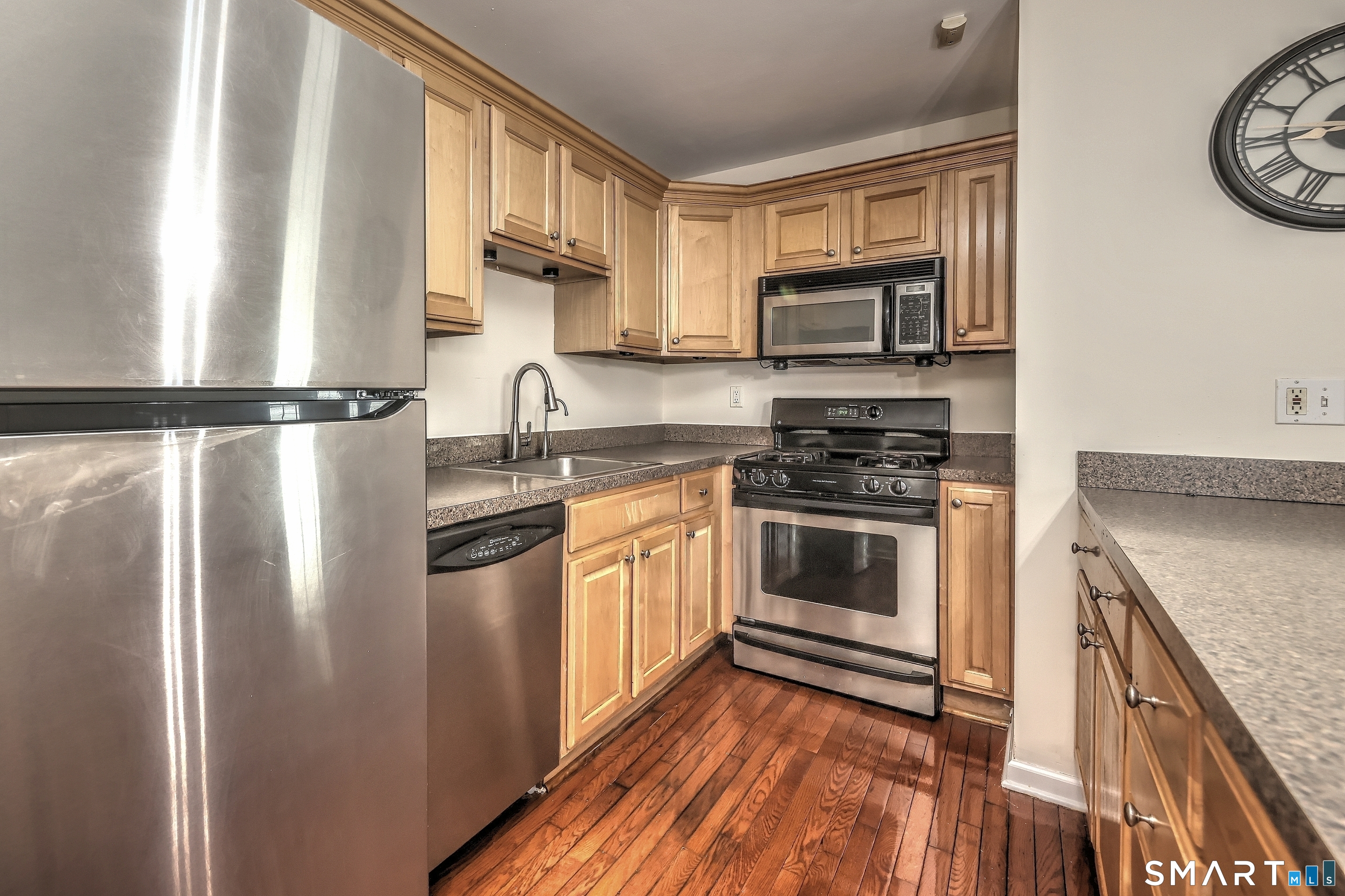 82 Sunrise Avenue Fairfield CT 06824