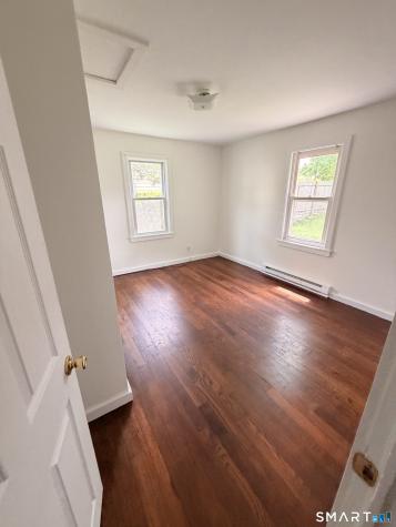 48 Ridgeview Circle New London CT 06320