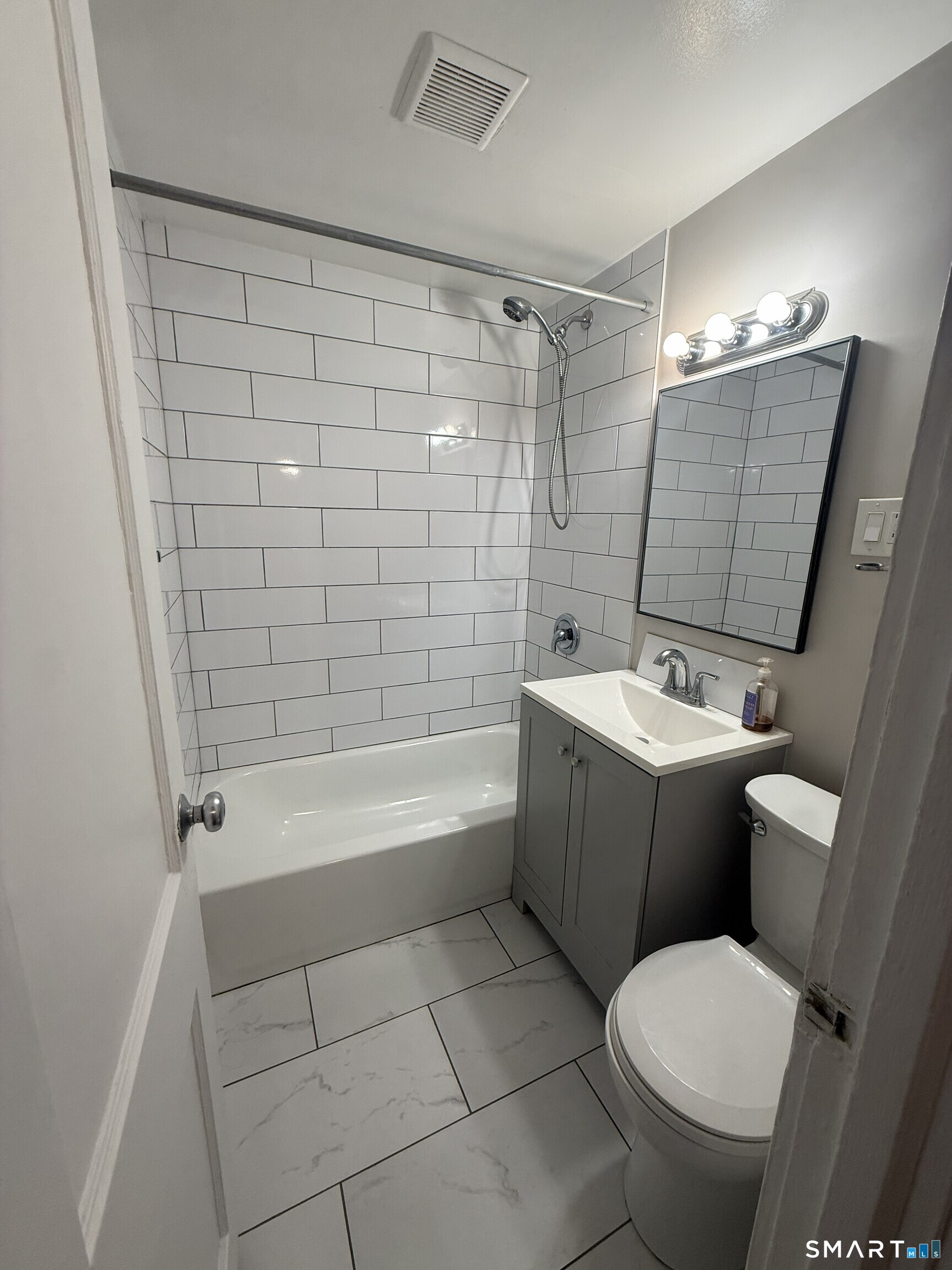 121 Grove Street New Milford CT 06776