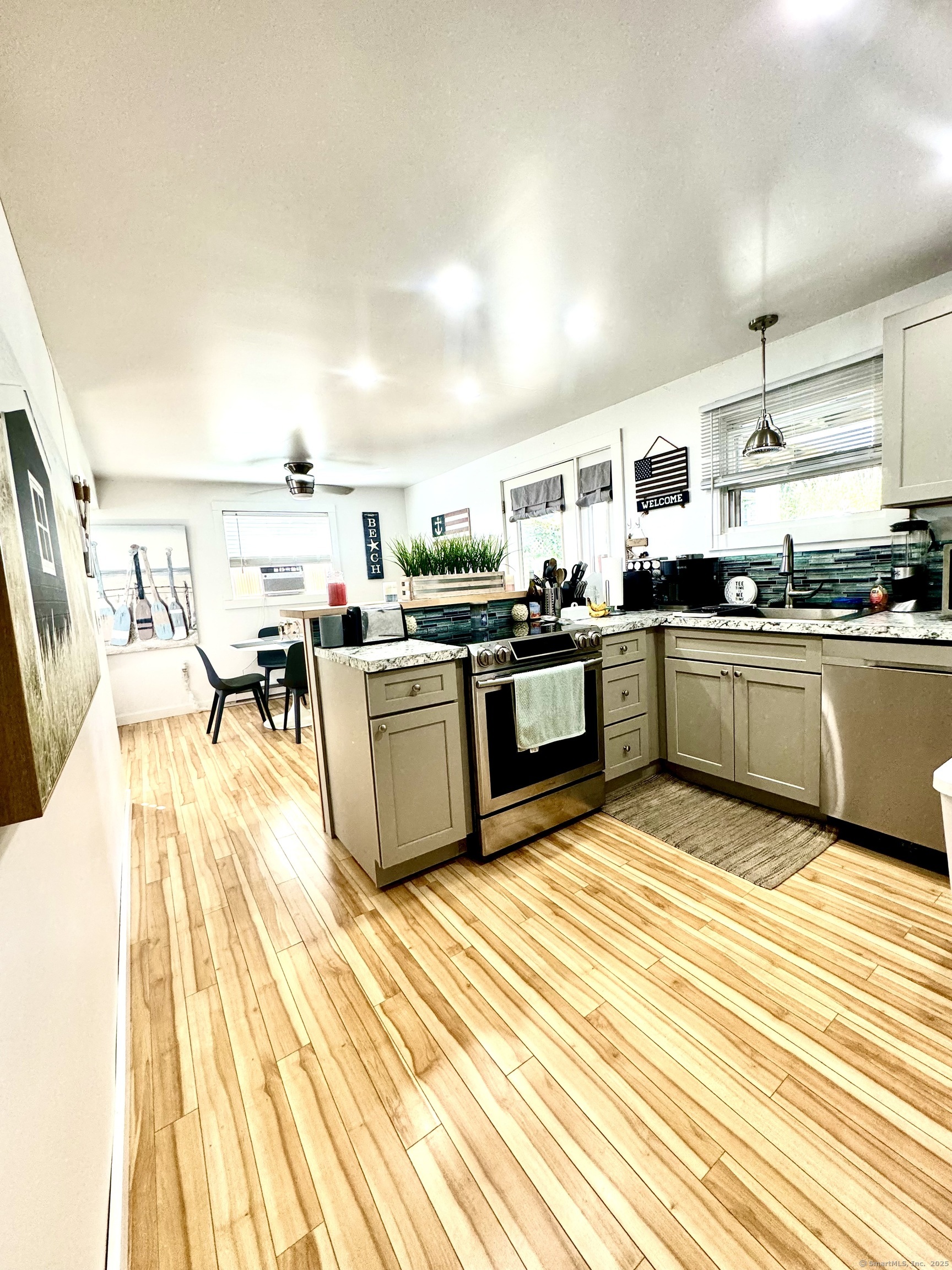 249 Pequot Avenue New London CT 06320