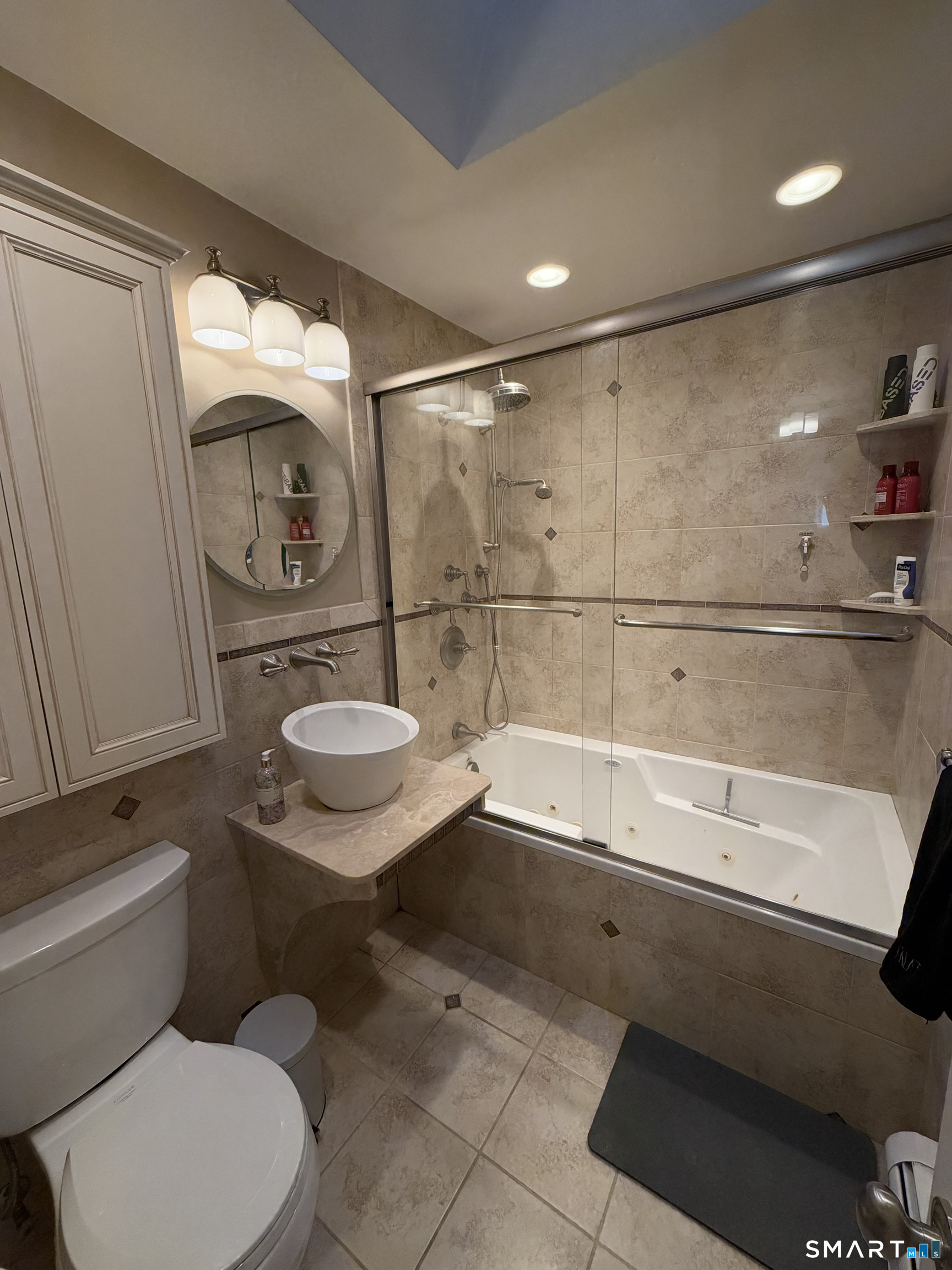 28 Surrey Drive Norwalk CT 06851