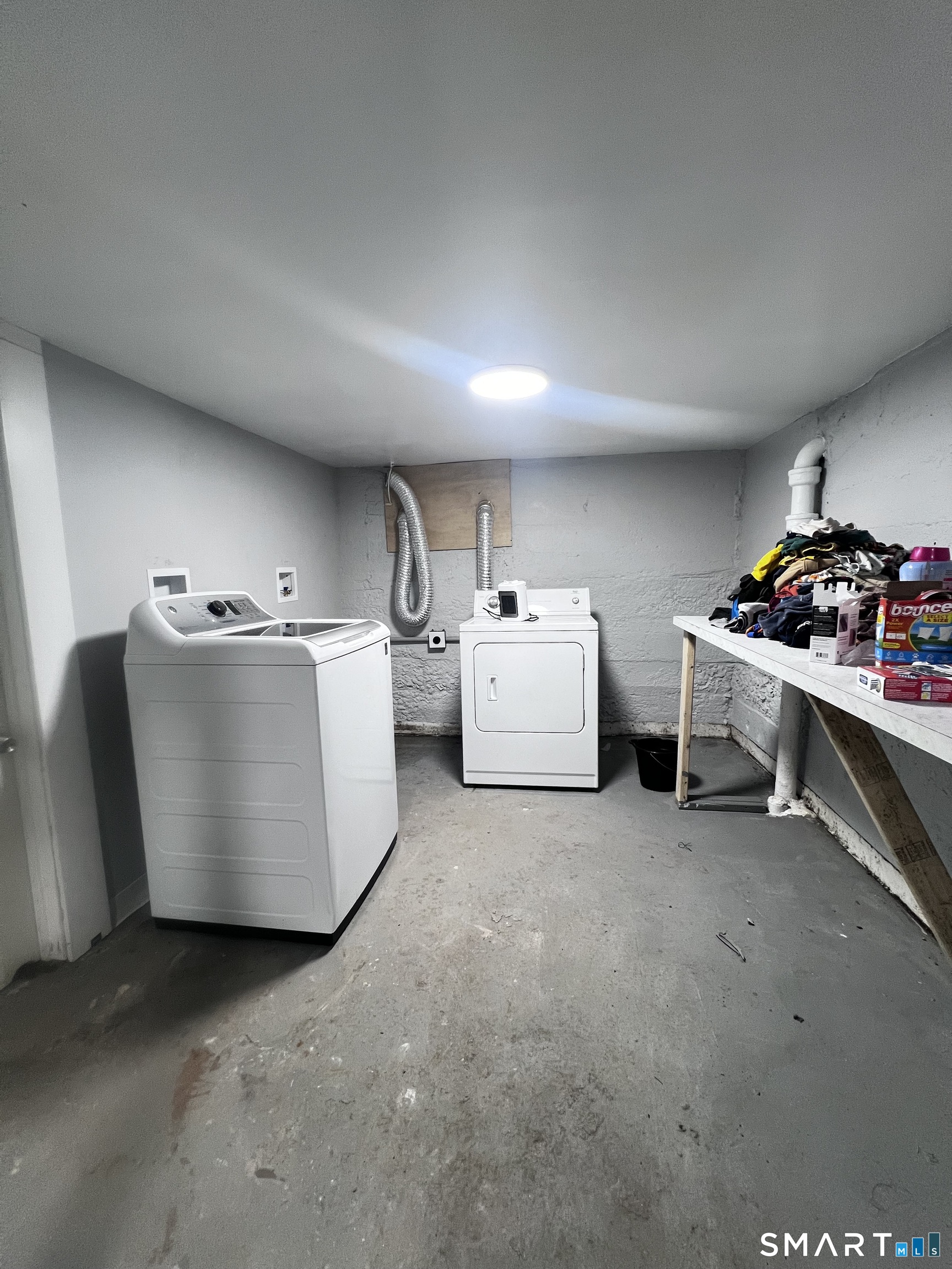 54 Ward Place Hartford CT 06106