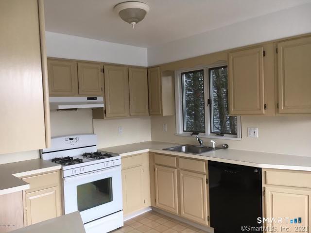 32 Decatur Street Greenwich CT 06807