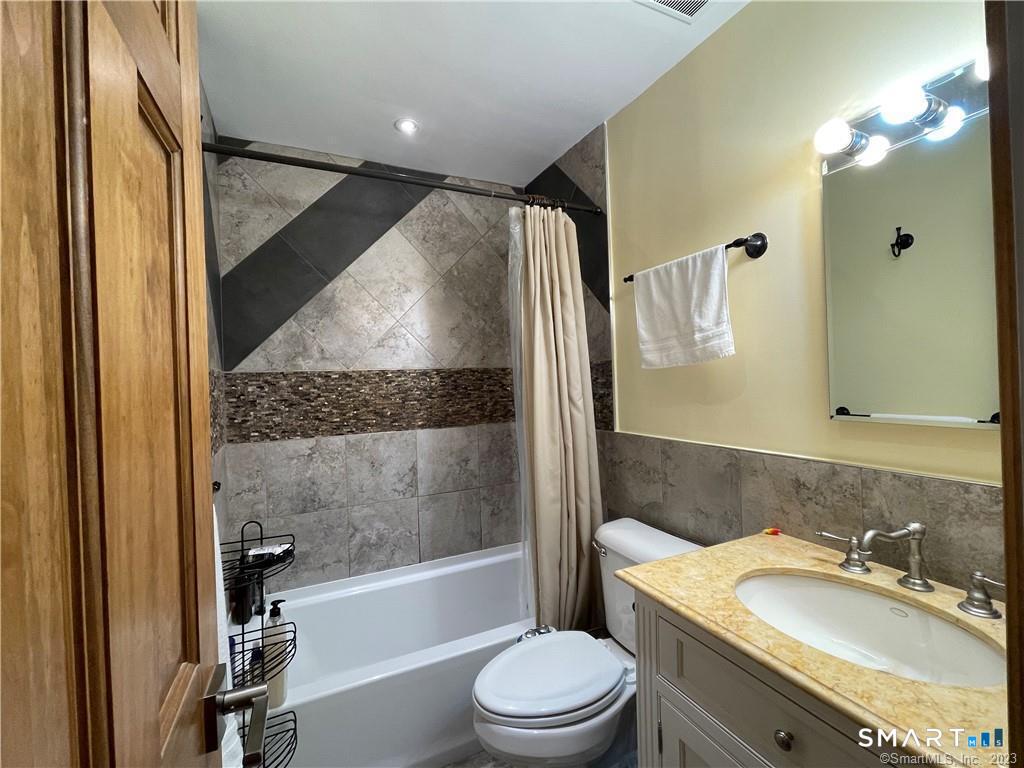 398 Courtland Avenue Stamford CT 06906