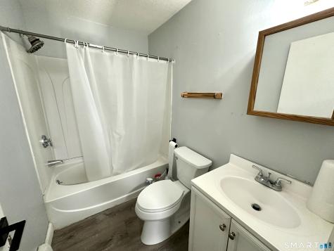 49 Whitworth Street Enfield CT 06082