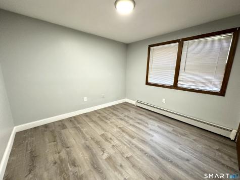 49 Whitworth Street Enfield CT 06082
