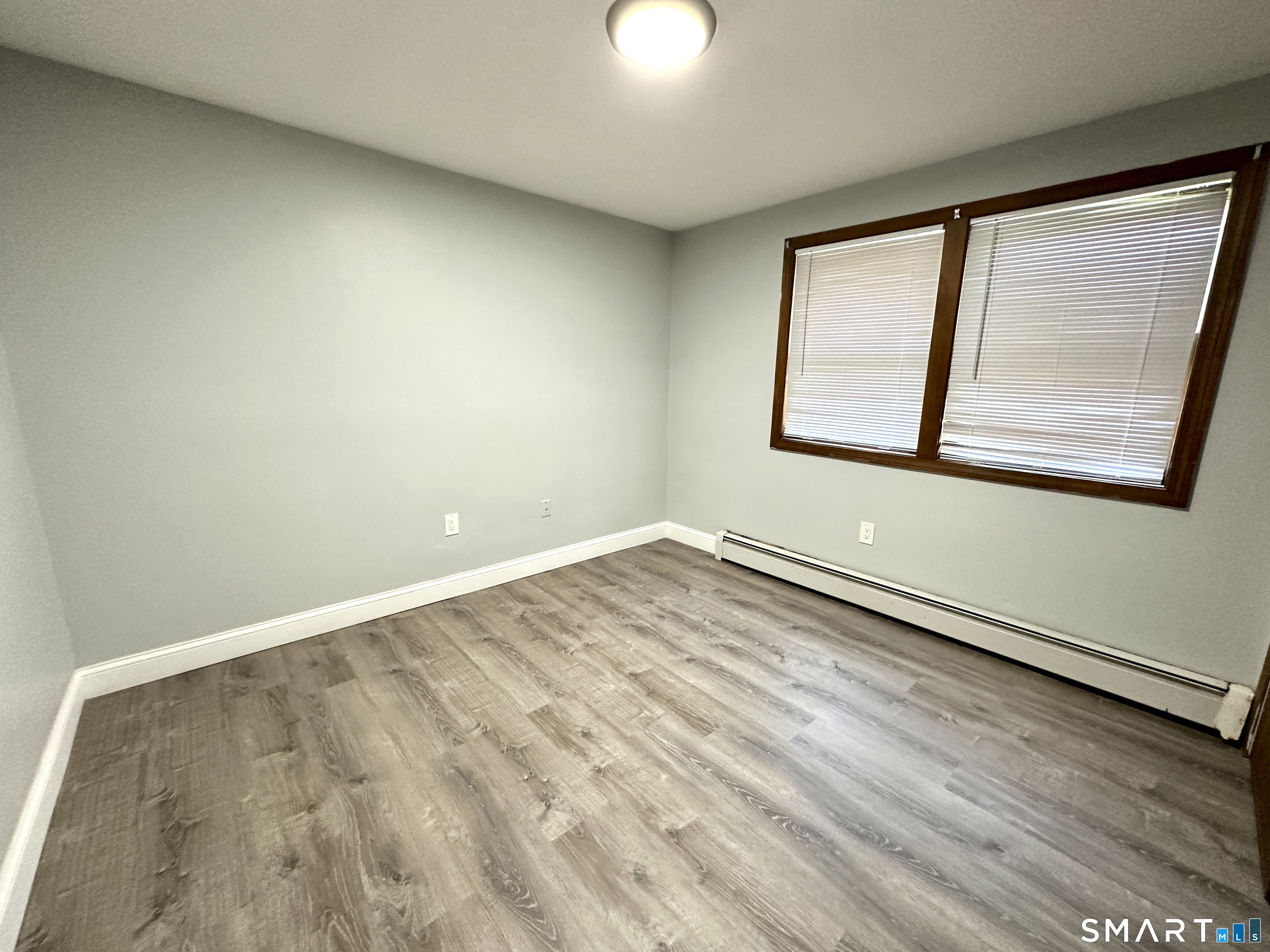 49 Whitworth Street Enfield CT 06082