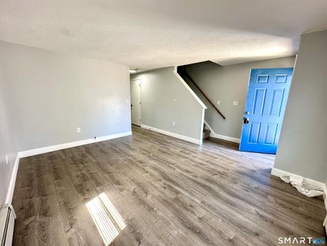 49 Whitworth Street Enfield CT 06082