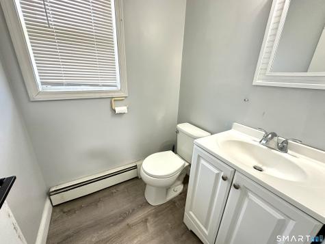 49 Whitworth Street Enfield CT 06082