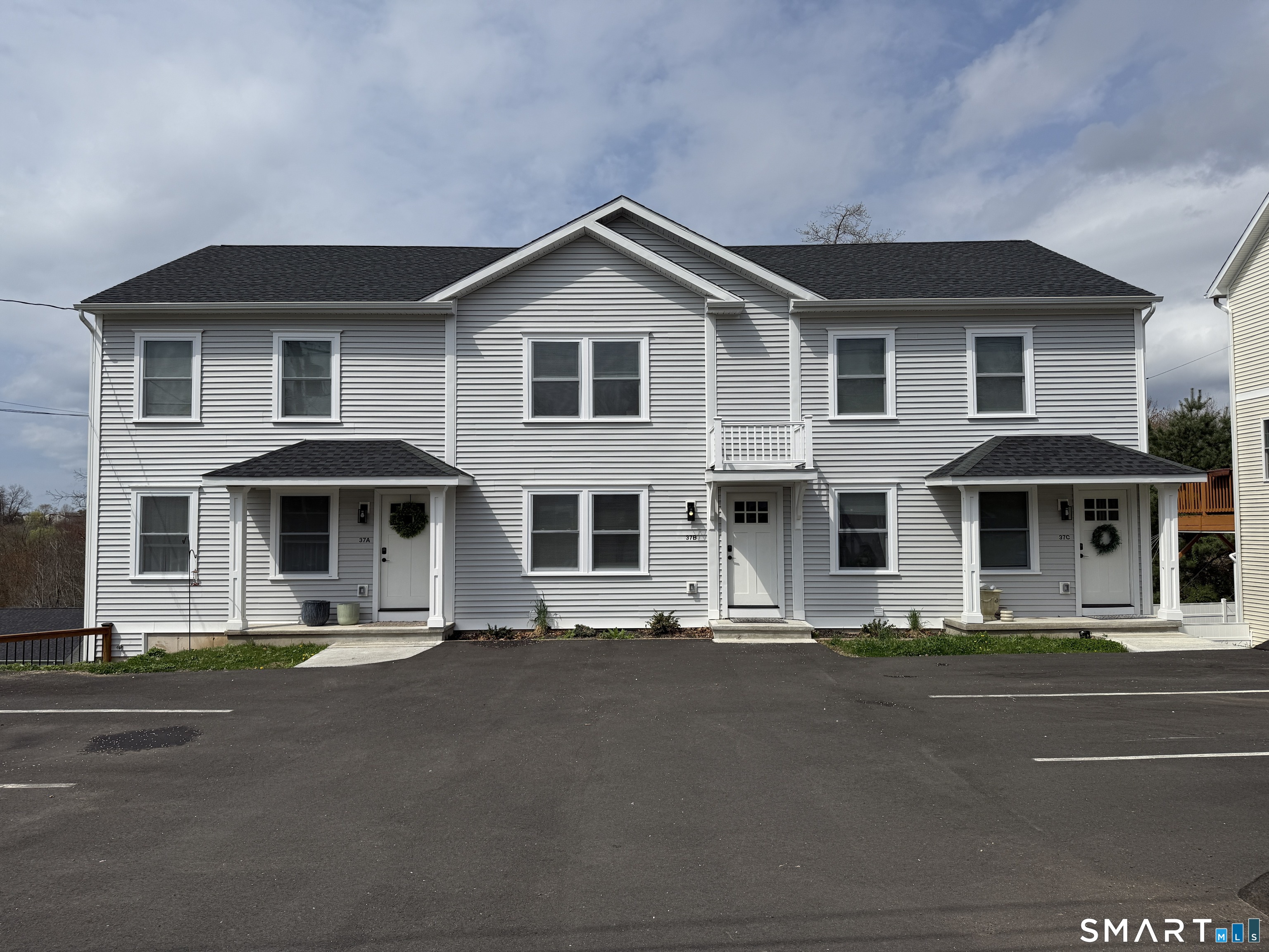 37 Brainerd Road Branford CT 06405