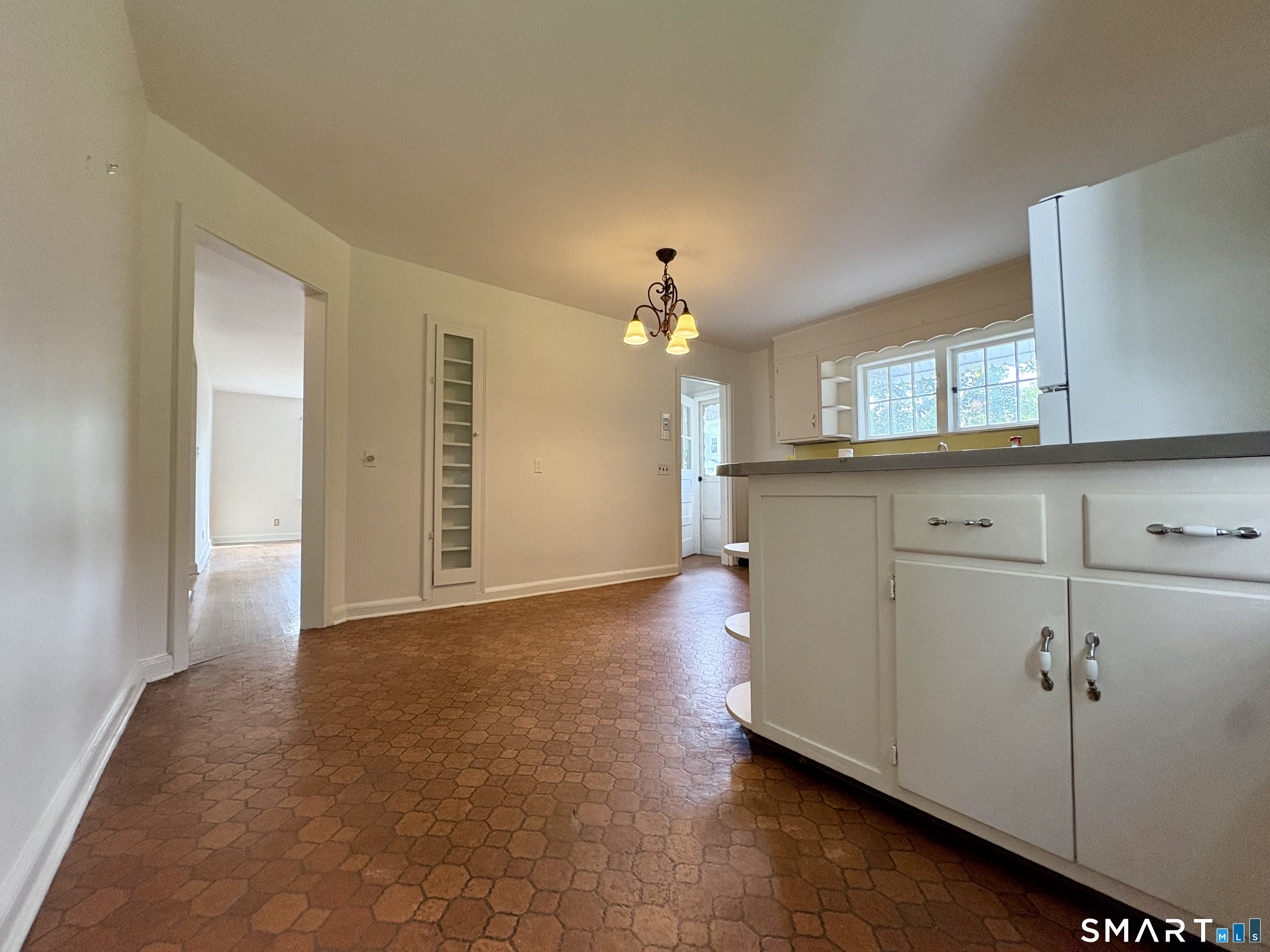 2727 Boston Post Road Darien CT 06820