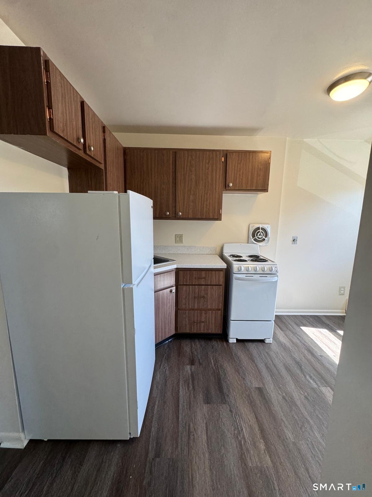 64 Mckinley Avenue Bridgeport CT 06606