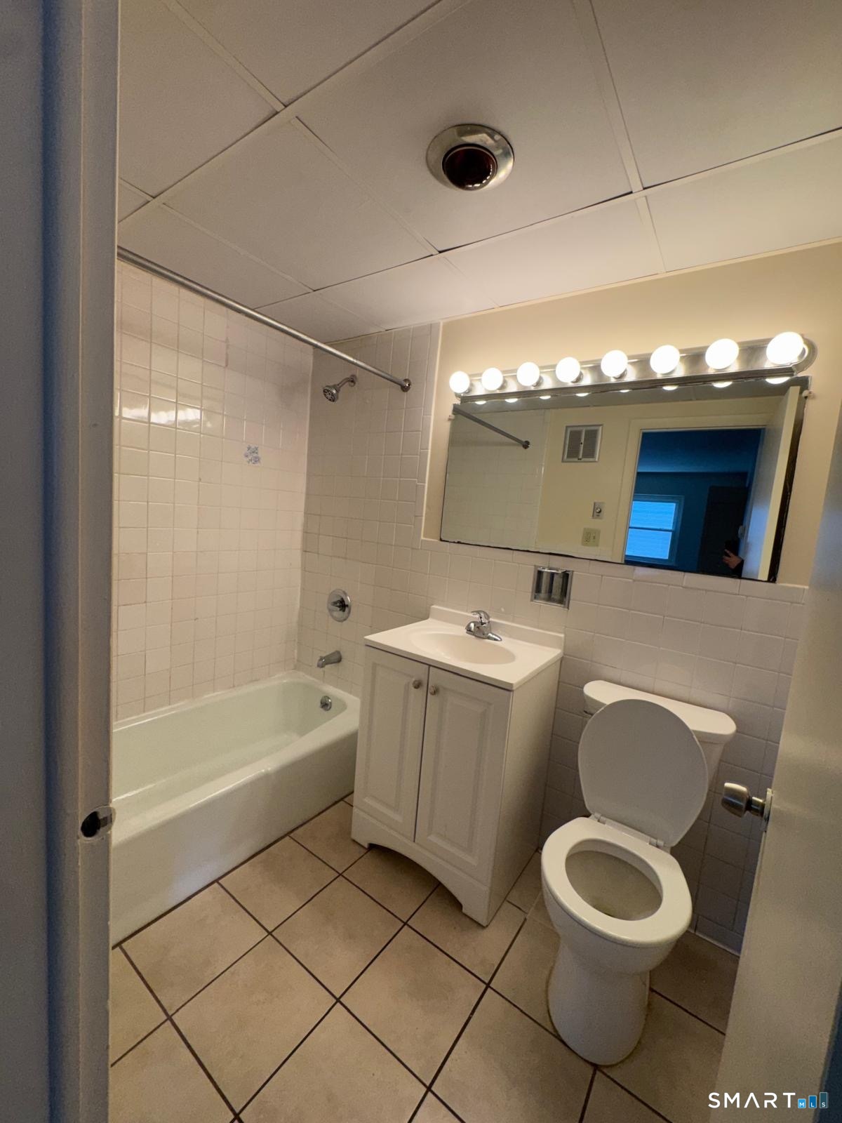 64 Mckinley Avenue Bridgeport CT 06606