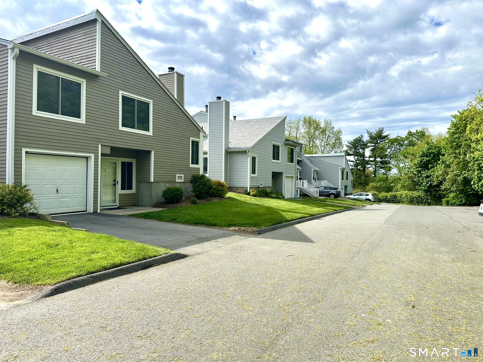 629 Longfellow Drive Branford CT 06405