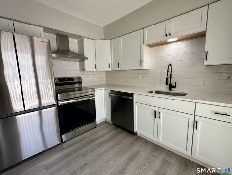 629 Longfellow Drive Branford CT 06405