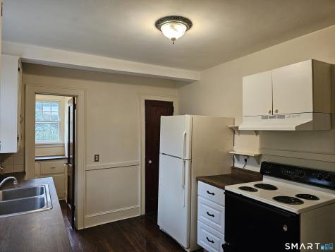 17 Pleasant Street Woodbury CT 06798