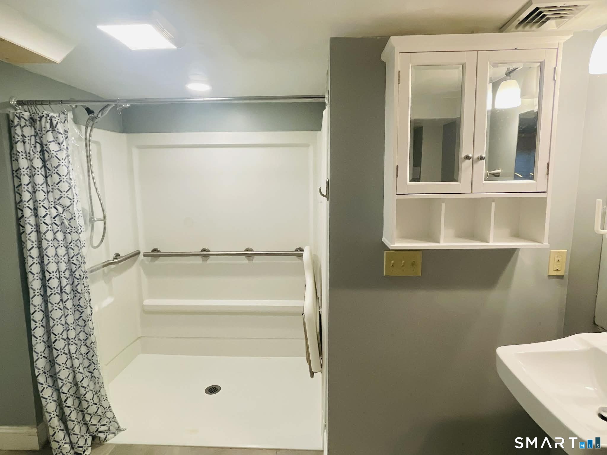 128 Forest Drive Wethersfield CT 06109