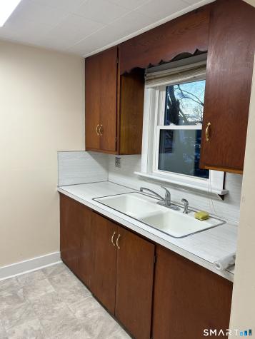 63 Woodbine Street Naugatuck CT 06770