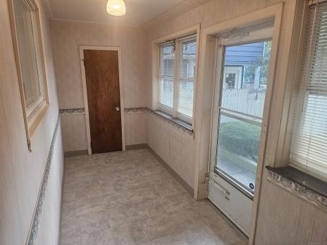 8 Cliff Street Naugatuck CT 06770