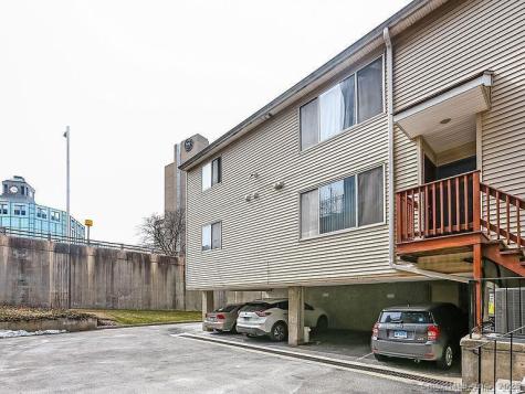 33 Pleasant Street Stamford CT 06901