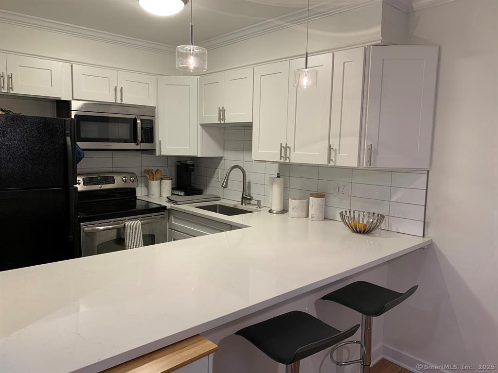 33 Pleasant Street Stamford CT 06901