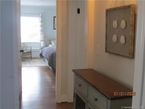 11 Bond Street East Lyme CT 06357