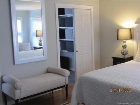 11 Bond Street East Lyme CT 06357