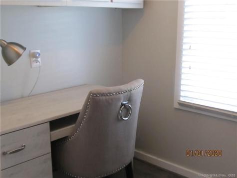 11 Bond Street East Lyme CT 06357