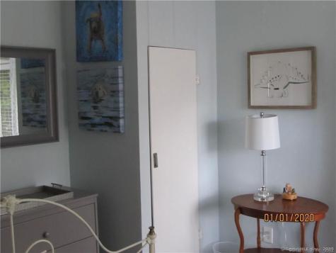 11 Bond Street East Lyme CT 06357