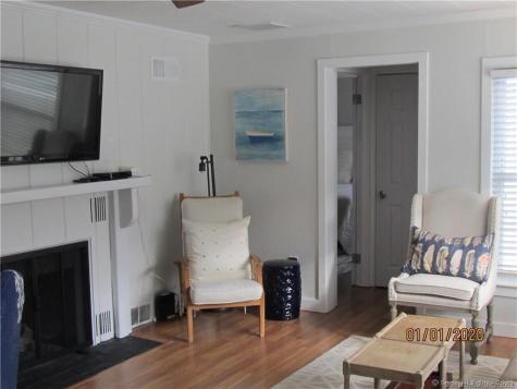 11 Bond Street East Lyme CT 06357