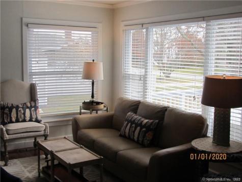 11 Bond Street East Lyme CT 06357