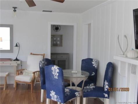 11 Bond Street East Lyme CT 06357