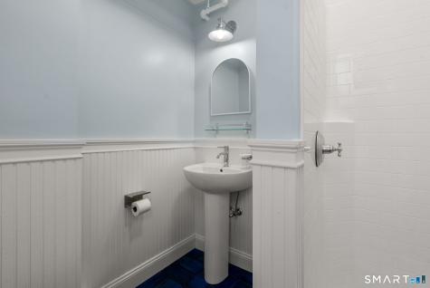 360 Farmington Avenue Hartford CT 06105