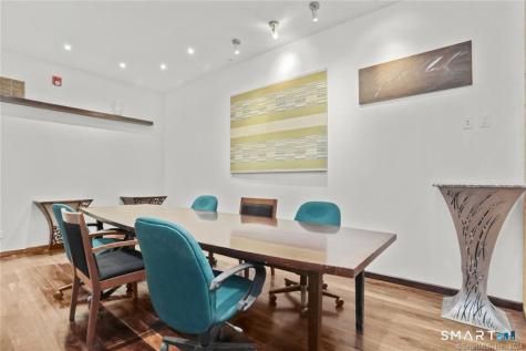 2 Hollyhock Road Wilton CT 06897