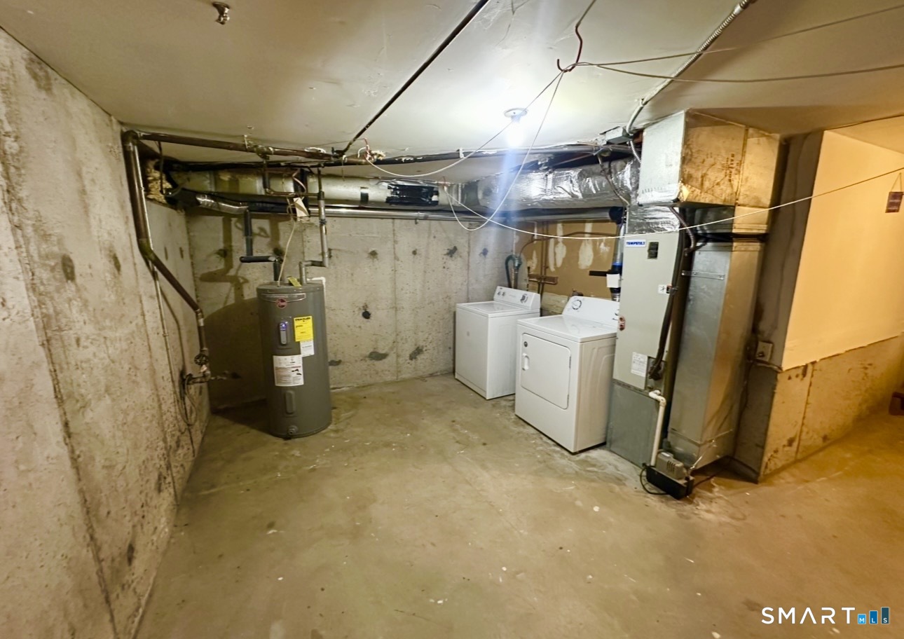 313 Dunfey Lane Windsor CT 06095