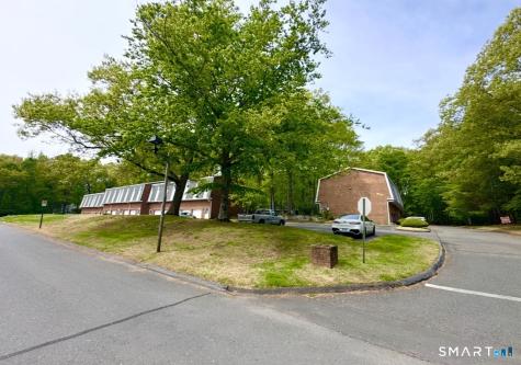 313 Dunfey Lane Windsor CT 06095
