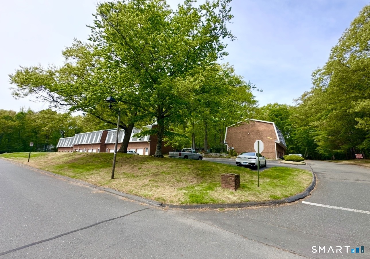 313 Dunfey Lane Windsor CT 06095